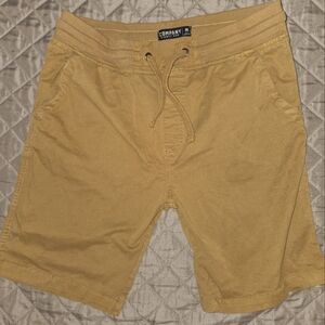 Mens size M Company Eighty One khaki elastic waist shorts.